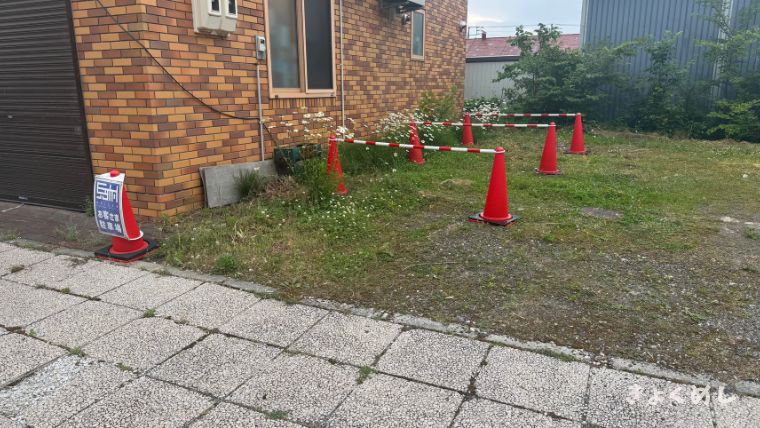 旭川グルメ 東旭川 HEISON Craft Beer & Parfait 駐車場