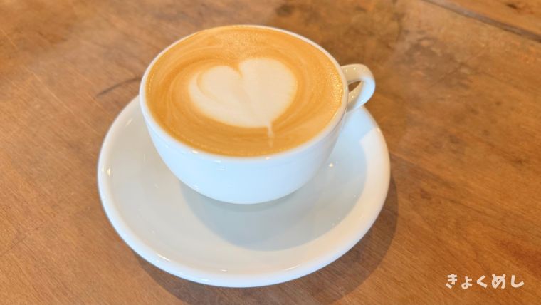 旭川グルメ 旭川カフェ 新店舗 Locus Coffee & Goods ローカスコーヒー&グッズ カフェラテ