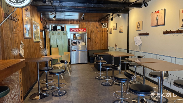 旭川グルメ コレガレスト クレープ コーヒー テイクアウト 店内